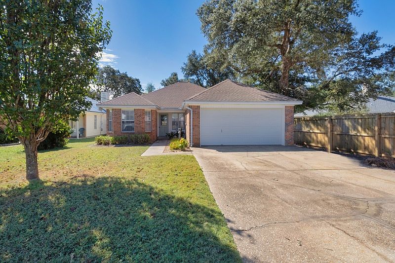 202 Summer Ln, Fort Walton Beach, FL 32547 | Zillow