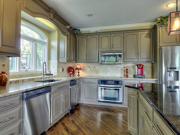 4th image of 4000 W 149th St