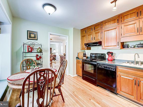 5th image of 4103 Whispering Ln