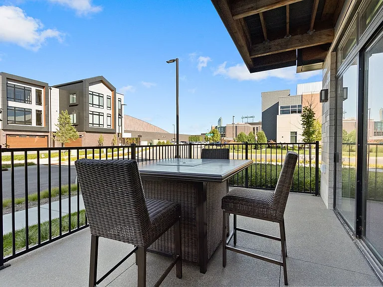 1071 Brookwood Dr — Photo 44