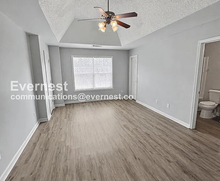8637 Thomas Rd — Photo 10