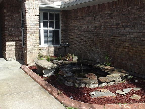 2nd image of 10 Cypress Point Ct