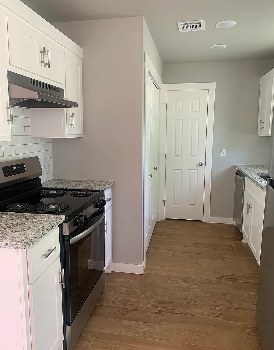 2 bed, 850 sqft, $995 — Photo 4