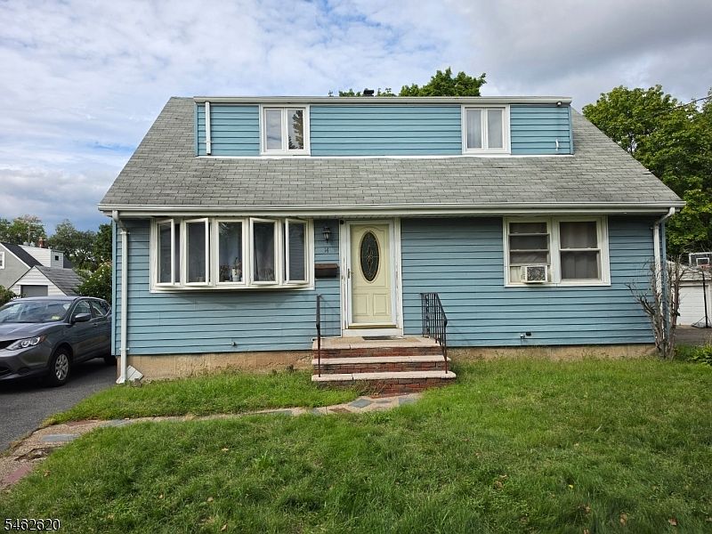1st image of 14 Seton Ln
