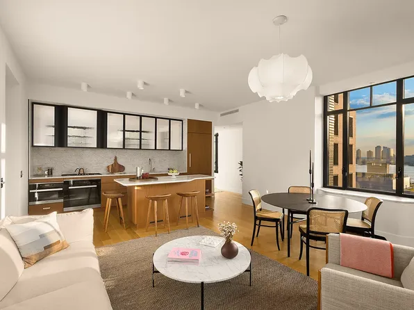 110 Charlton Street 20D image 1 of 6