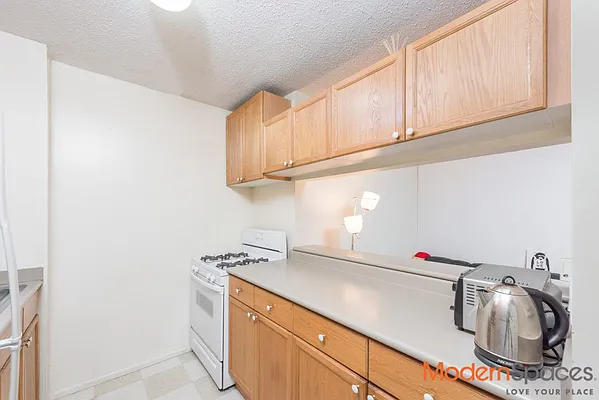 Sold by Modern Spaces | media 5