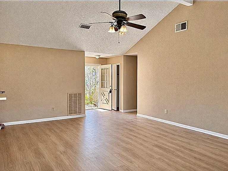3519 Cabin Pl — Photo 10