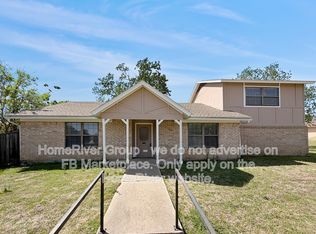 2041 Oakbluff Cir, Carrollton, TX 75007