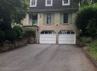 1692 Hathaway Ln, Pittsburgh, PA