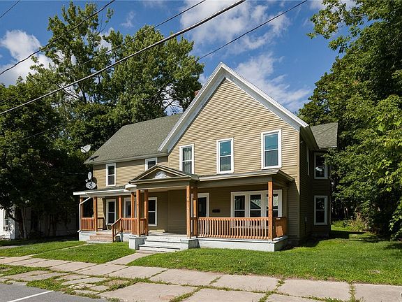 2nd image of 142 N Mechanic St