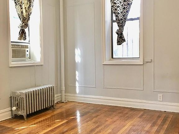 5th image of 770 Saint Marks Ave APT 1I