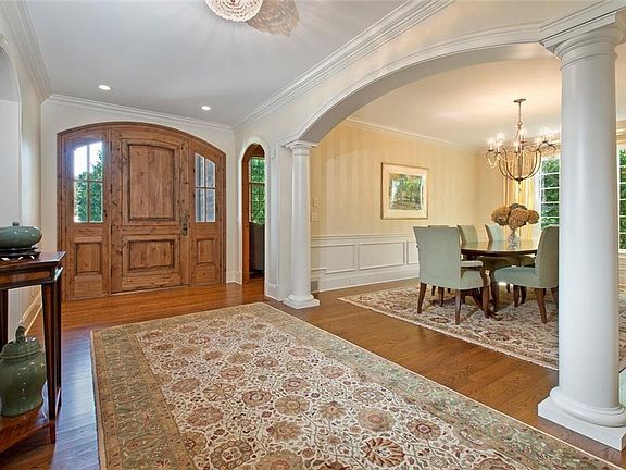 2nd image of 7511 Creek View Trl