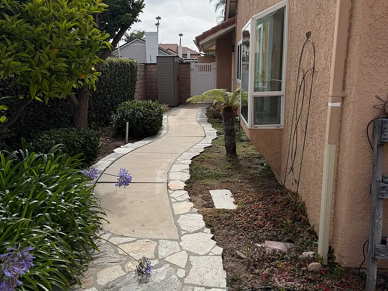2211 Rhonda St — Photo 29