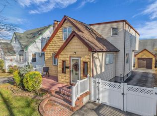 95 Liberty Boulevard, Valley Stream, NY 11580