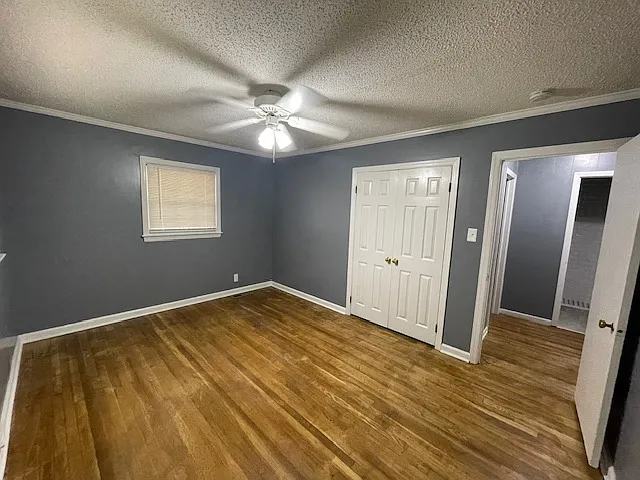 704 Lynnwood Dr — Photo 12