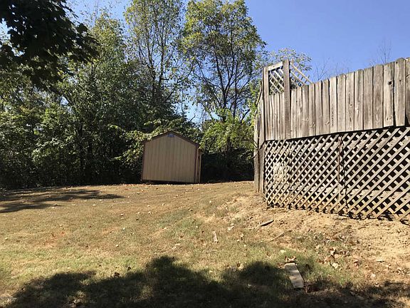 3rd image of 191 Holsclaw Hill Ct