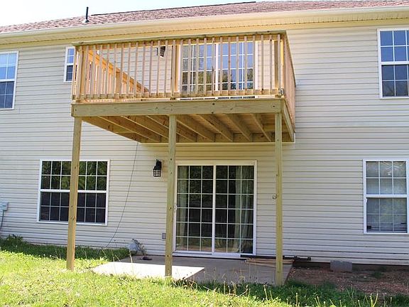 2nd image of 16172 Hershey Rd