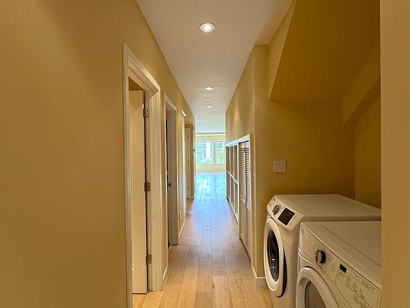 3rd image of 2032 Clement St #2032