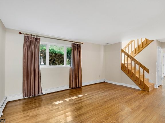 3rd image of 110 Bell Ave