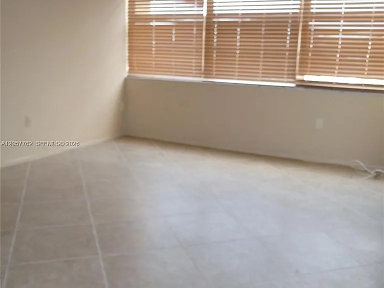 18071 Biscayne Blvd #603 — Photo 14