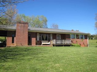 501 Goose Creek Rd, Dandridge, TN 37725