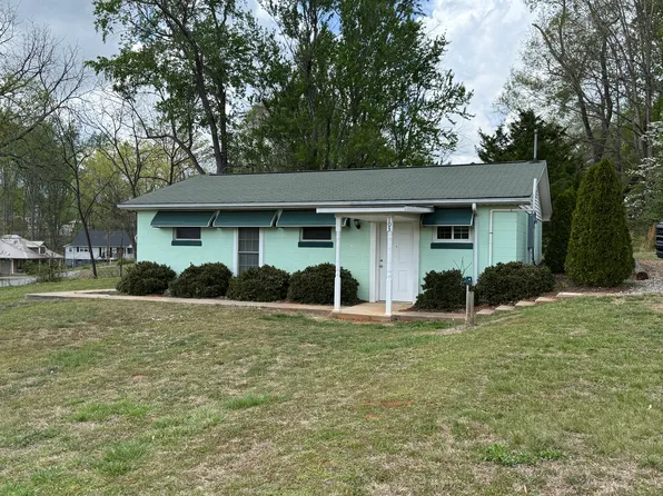 101 Rockett St #103, Morganton, NC 28655