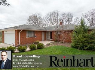 4251 Crestline Dr, Ann Arbor, MI 48103