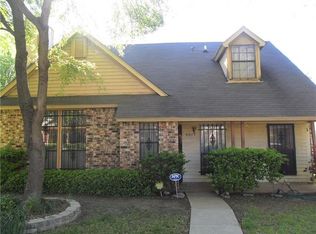 4015 David Phillips St, Dallas, TX 75227