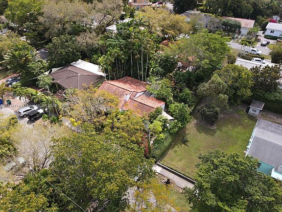 5th image of 2510 Tequesta Ln