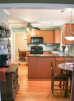 5th image of 2618 Heathershire Ln