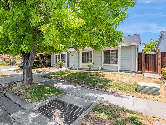 3rd image of 4720 Falstaff Ave