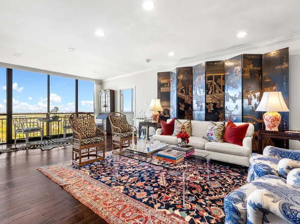 6335 W Northwest Hwy APT 2015, Dallas, TX 75225