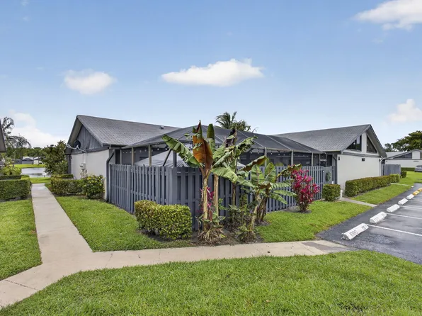 1057 Summit Trail Circle #B, West Palm Beach, FL 33415