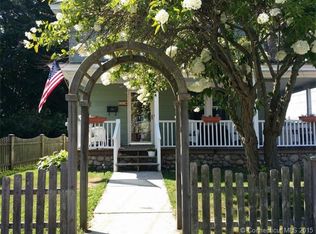 111 Allen St, Groton, CT 06340