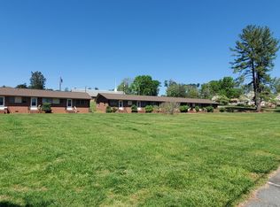 4160 James St APT 12, Winston Salem, NC 27106