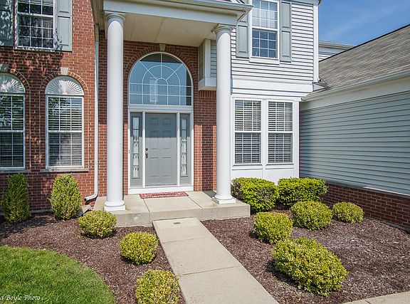2nd image of 24042 W Norfolk Ln