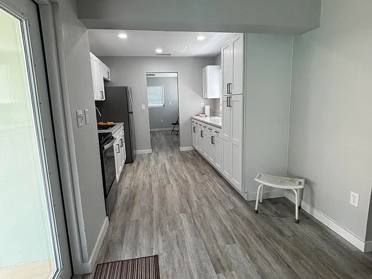 9109 Bamboo Dr — Photo 4