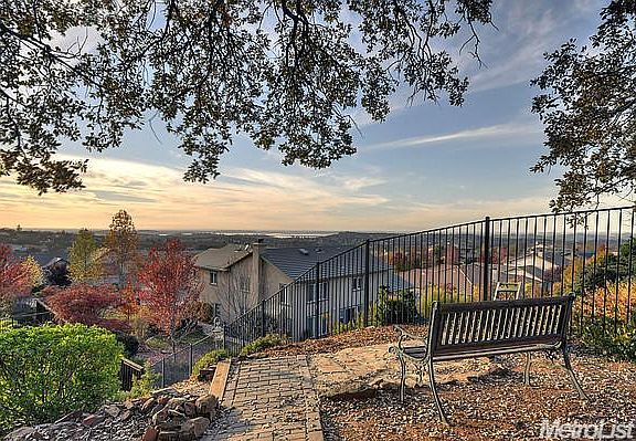 5th image of 4093 Morningview Way