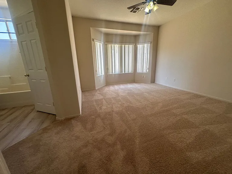 3726 E Longhorn Dr — Photo 25