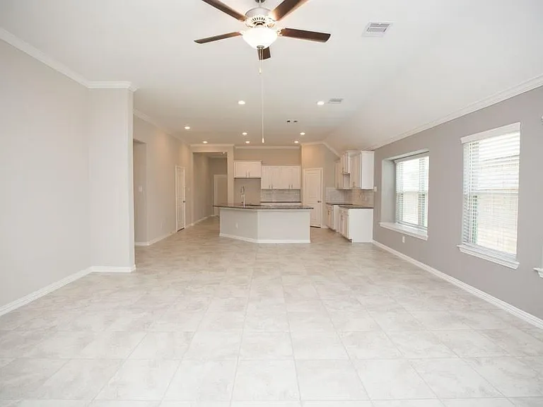 15810 Vanderpool River Dr — Photo 7