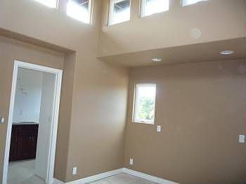4th image of 4868 Santa Cruz Ave