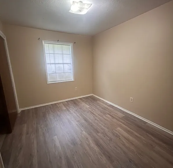 1208 Walnut Bend St — Photo 7