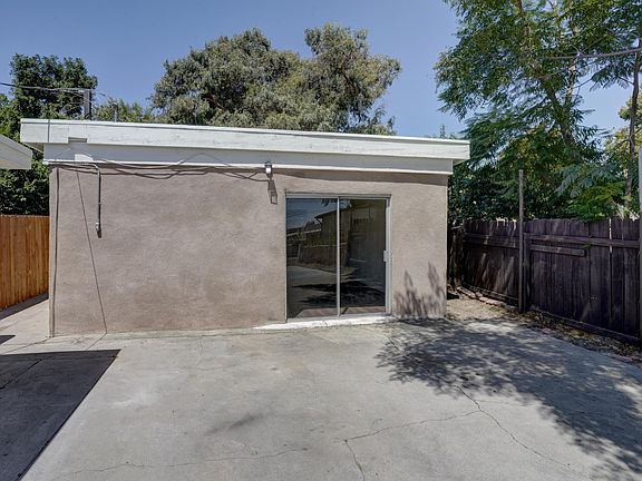 2nd image of 8306 Cottonwood Ave APT B
