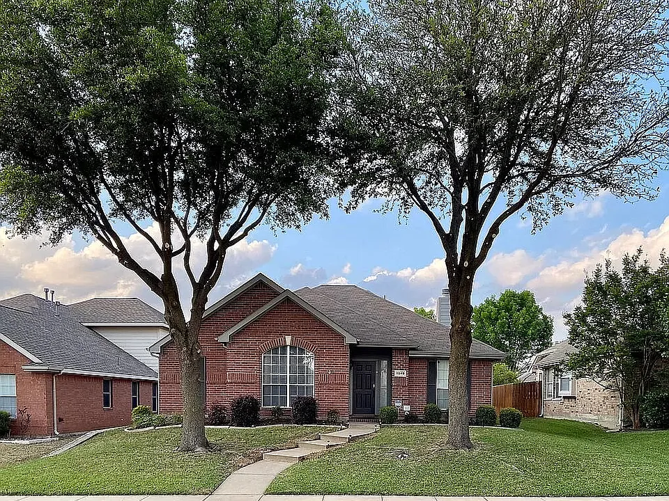 11348 Lockshire Dr