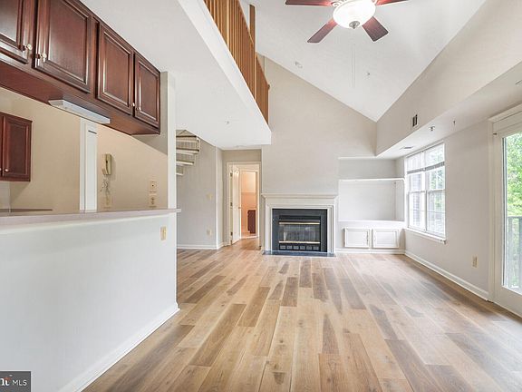 2nd image of 4100 Monument Ct Unit 302