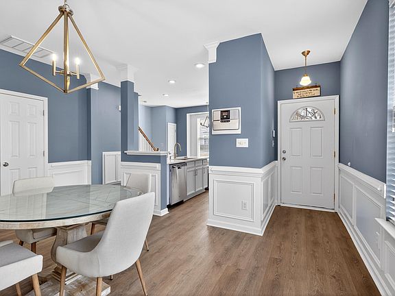 5th image of 8498 Central Dr