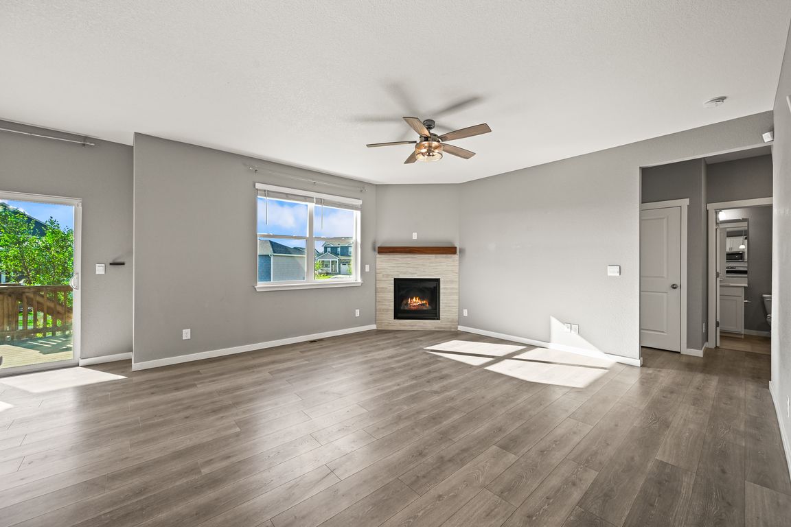 next background image