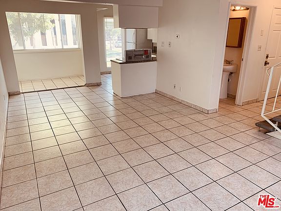 3rd image of 433 E Hardy St APT B