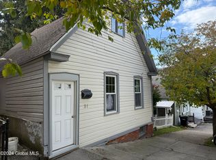 31 Lincoln Ave, Troy, NY 12180