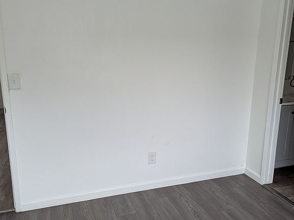 4th image of 13553 Vanowen St APT 1